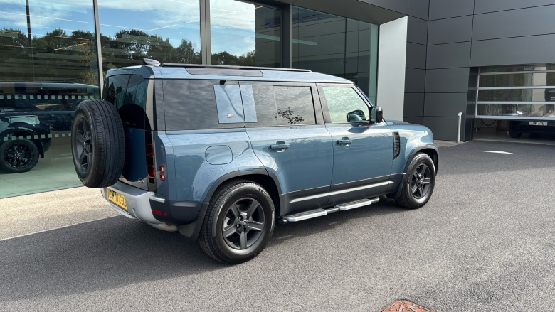 Land Rover Defender 2.0 D240 HSE 110 5dr Auto [6 Seat] Diesel Estate